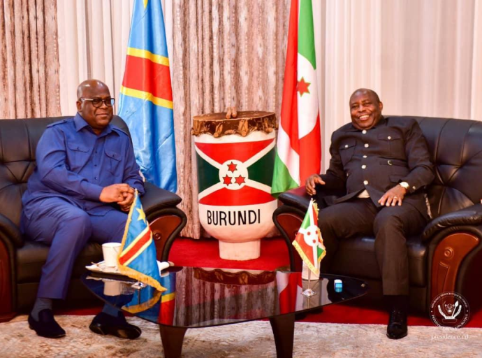 A huis clos pendant deux heures : Félix Tshisekedi a échangé avec son homologue Evariste Ndayishimiye à Bujumbura